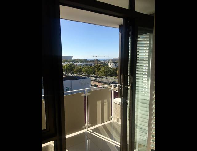 2 BEDROOM APARTMENT TO LET IN GREEN POINT